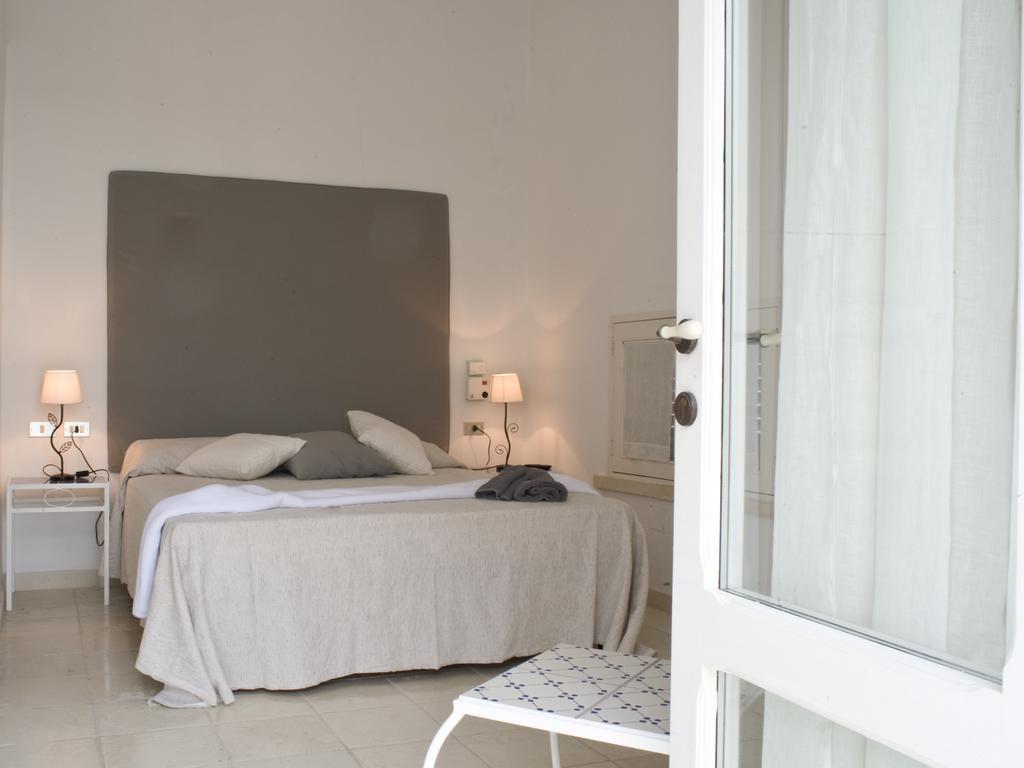 Borgo Fiore Country House ซาลิเช ซาเลนติโน ภายนอก รูปภาพ
