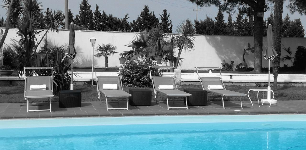 Borgo Fiore Country House ซาลิเช ซาเลนติโน ภายนอก รูปภาพ
